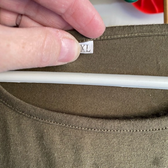 Knee length, dress, lightweight,2 front pockets low - Picture 4 of 5